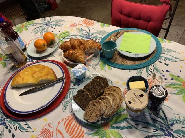 Bed and Breakfast Brossard Cavaillon Esterno foto