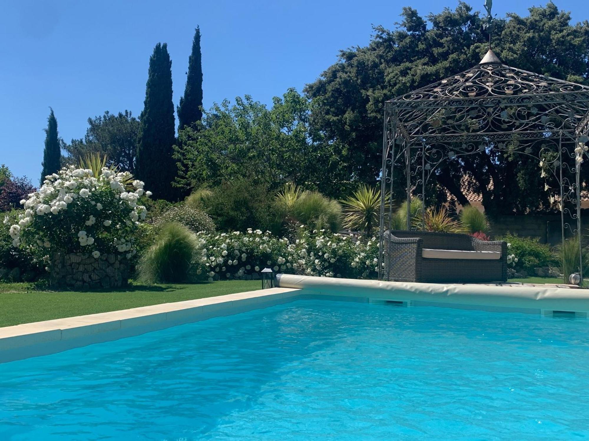 Bed and Breakfast Brossard Cavaillon Esterno foto